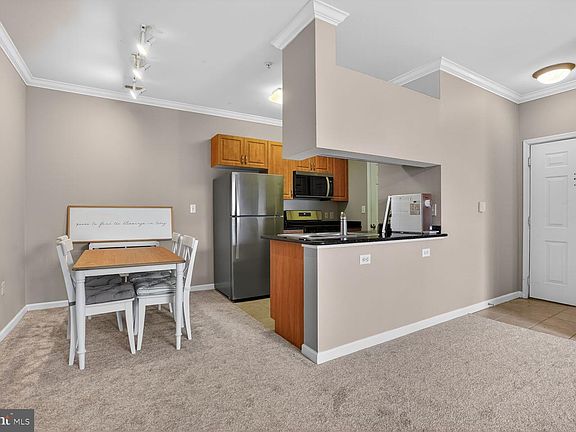 4th image of 12144 Garden Grove Cir Unit 301