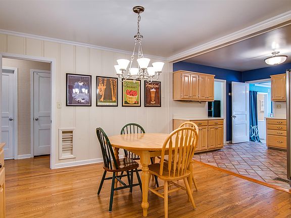 4th image of 509 Arrowwood Dr