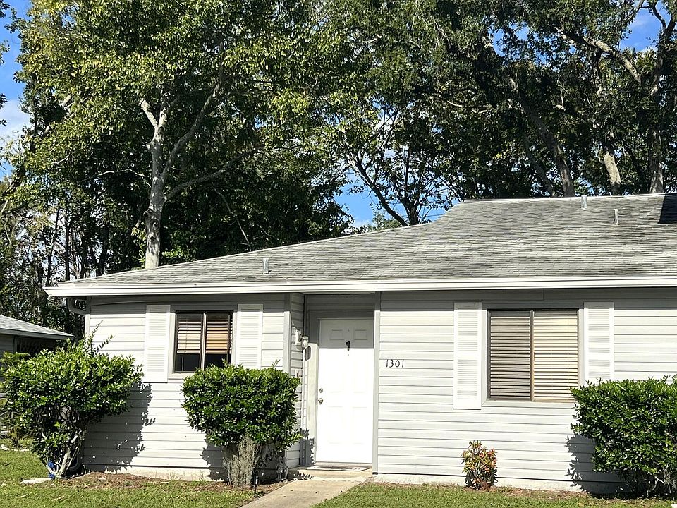 1st image of 1301 Deer Springs Rd