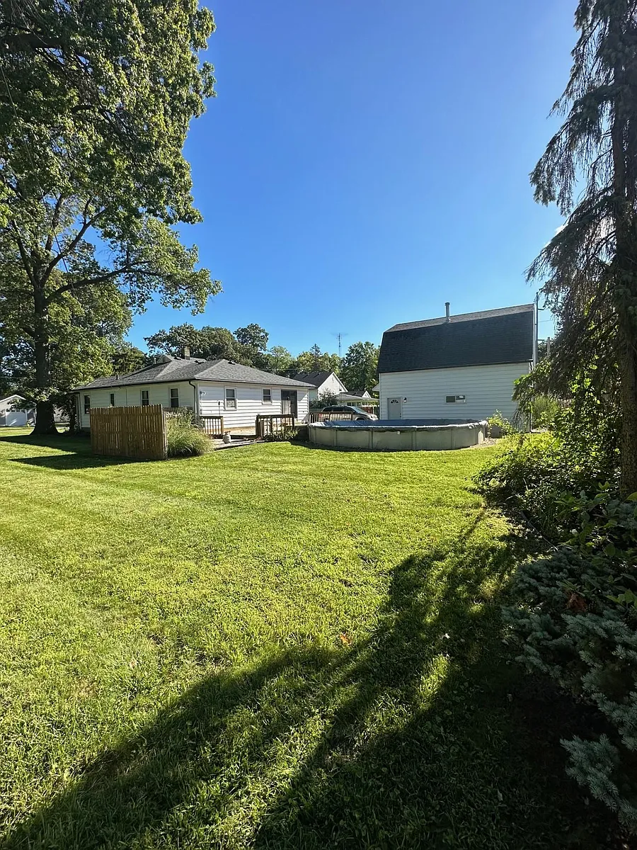 Building Photo - 6943 Springfield Dr