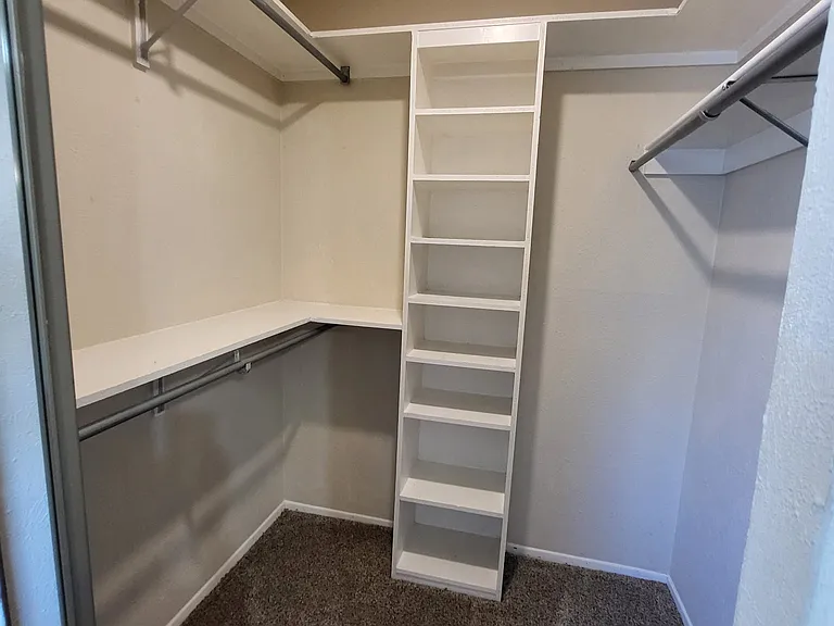 2117 Loma Verde Dr — Photo 11