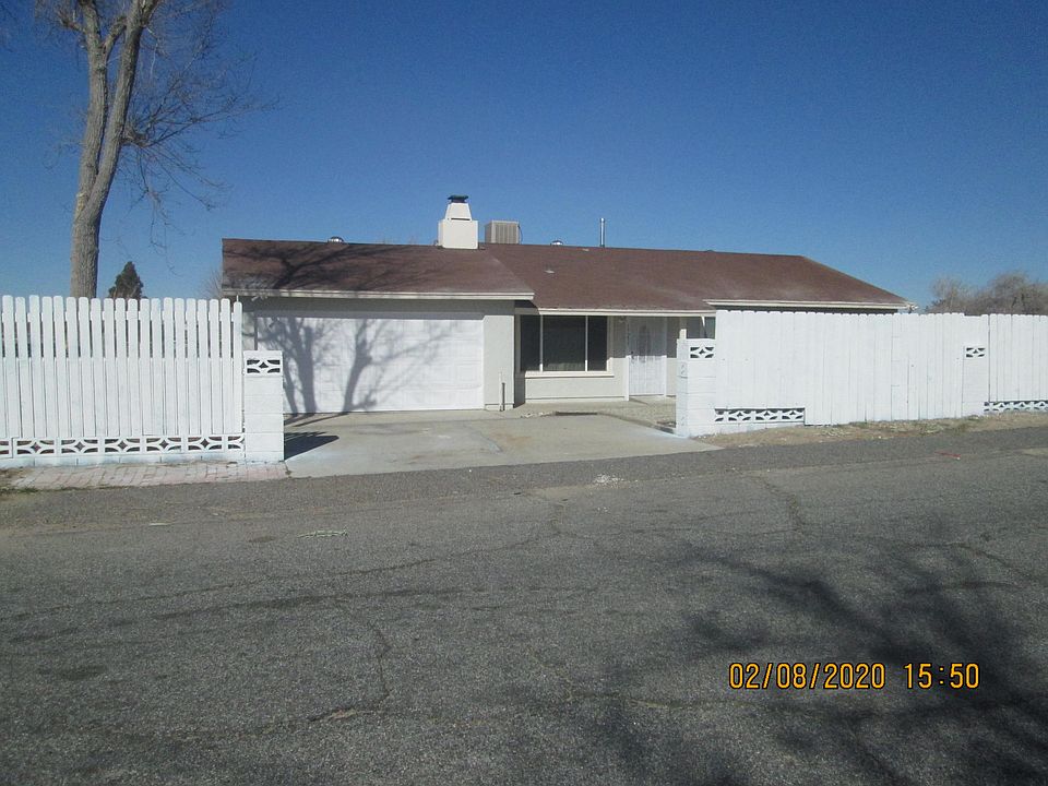 1st image of 17235 Parkvalley Ave