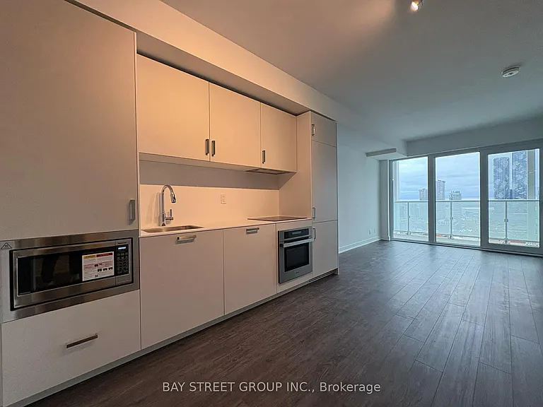 88 Queen St E #2709 — Photo 6