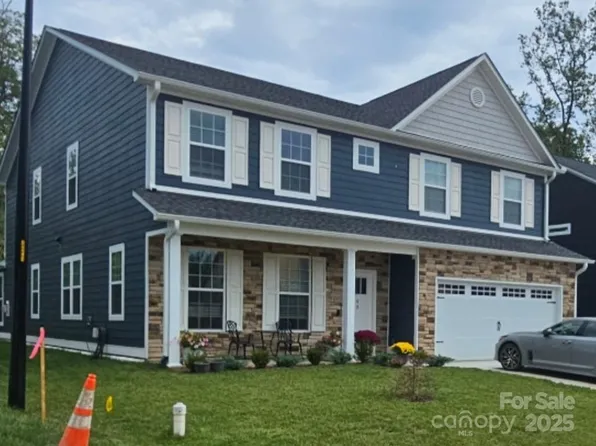 49 Twain Trl, Fletcher, NC 28732