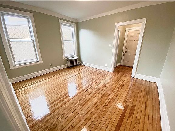 5th image of 36-31 30th St #1