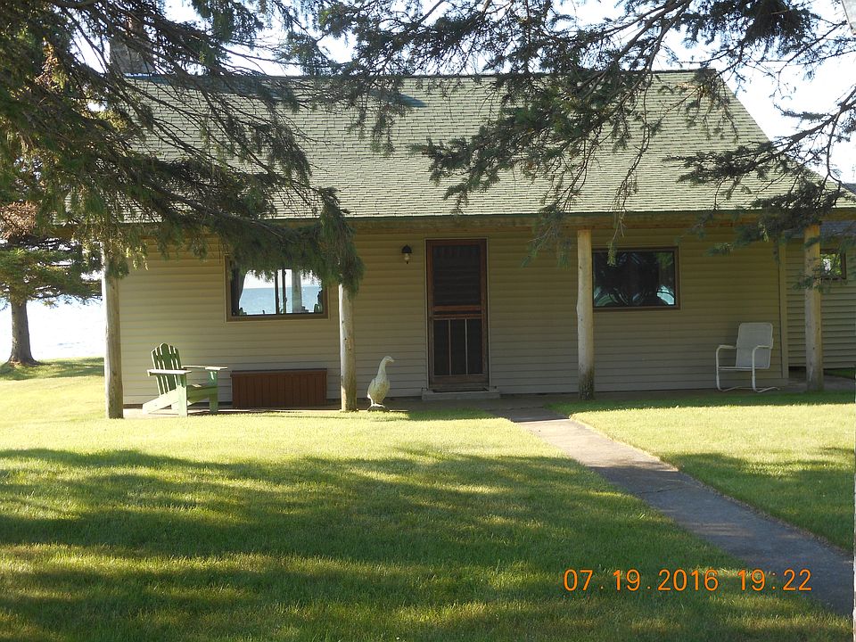 Marina side of the cottage