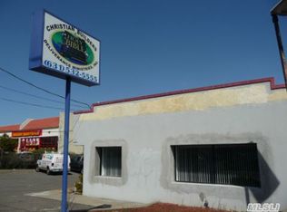 681 Broadway, Amityville, NY 11701