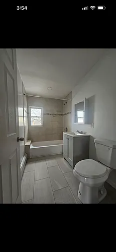 20 Monroe St #3 Photo 1