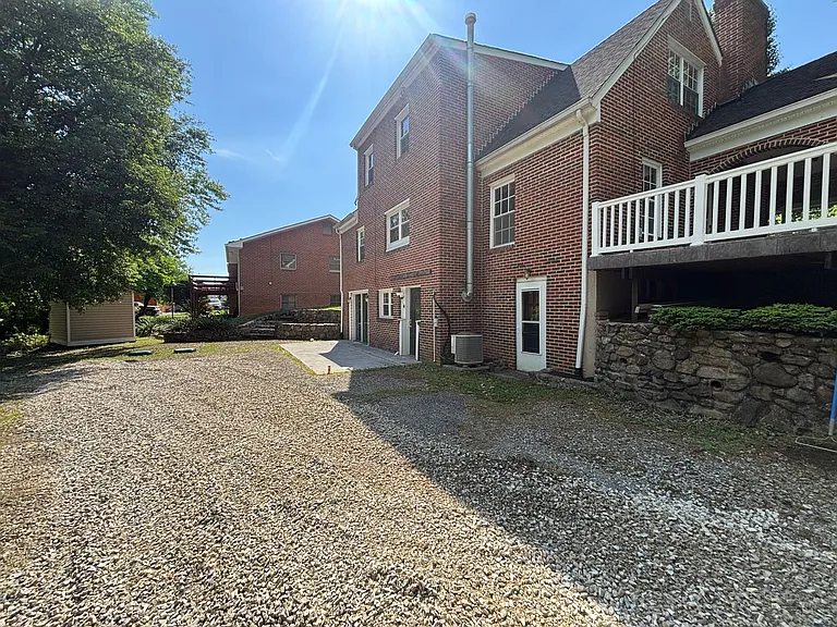 3479 Overbrook Dr — Photo 93