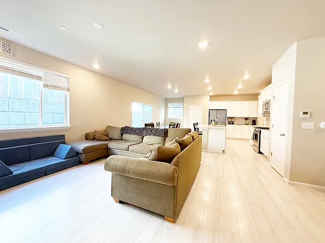 4341 Acacia Ln SE — Photo 9