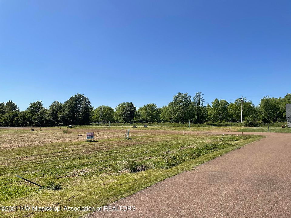 1st image of 1697 Poteete Ln