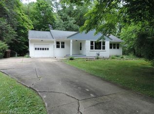 1420 Mount Everett Rd, Hubbard, OH 44425