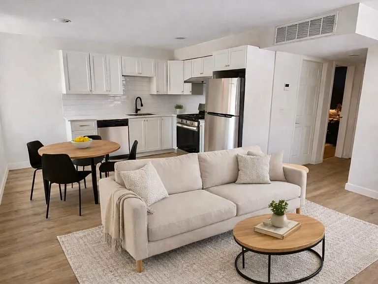 30 Stirton St #2 — Photo 1