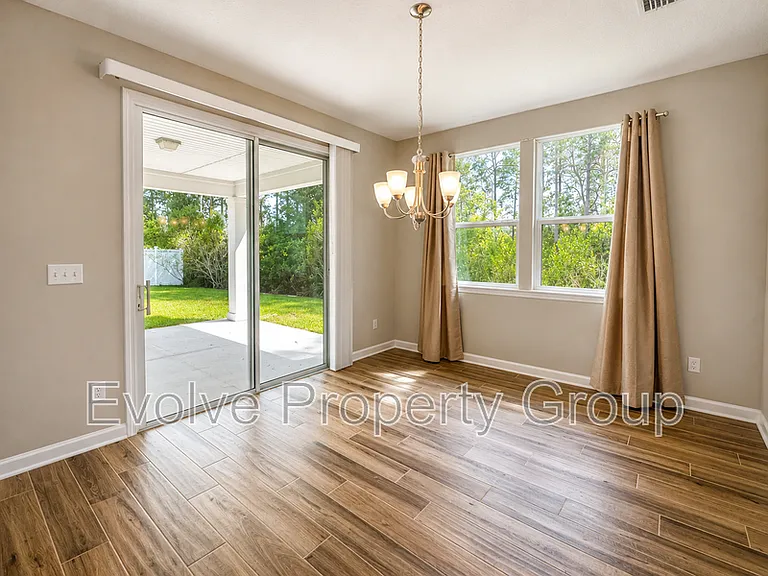 231 Flach Dr — Photo 8