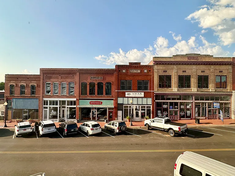 View from the banker's residence (this apartment).