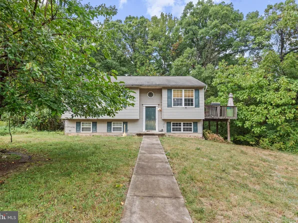 1660 Hopewell Ave, Essex, MD 21221