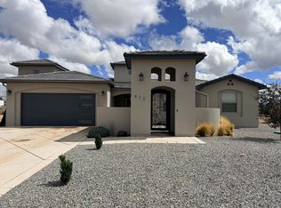 412 5th St NE, Rio Rancho, NM 87124
