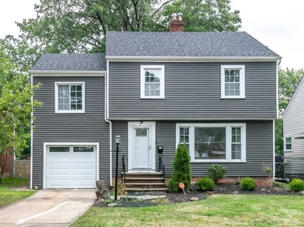 2051 E 226th St, Euclid, OH 44117