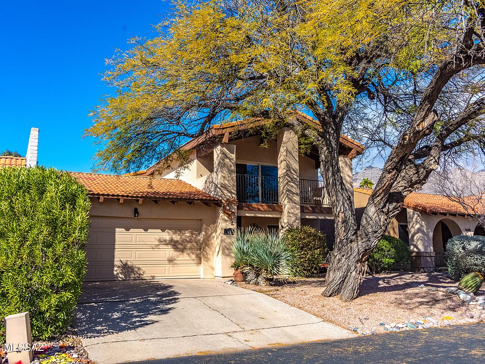 1st image of 5634 N Calle De La Reina