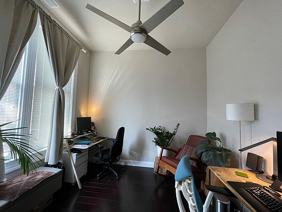 Front bedroom / office