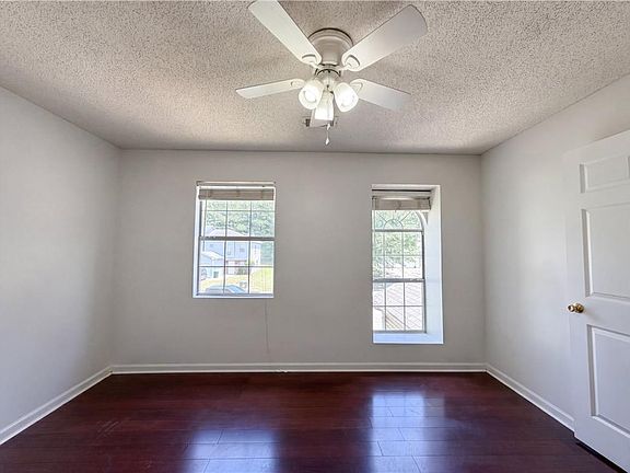 4th image of 3753 Soapstone Rd