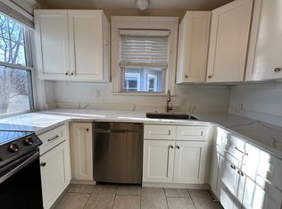 149 Irving Ave #2, Providence, RI 02906