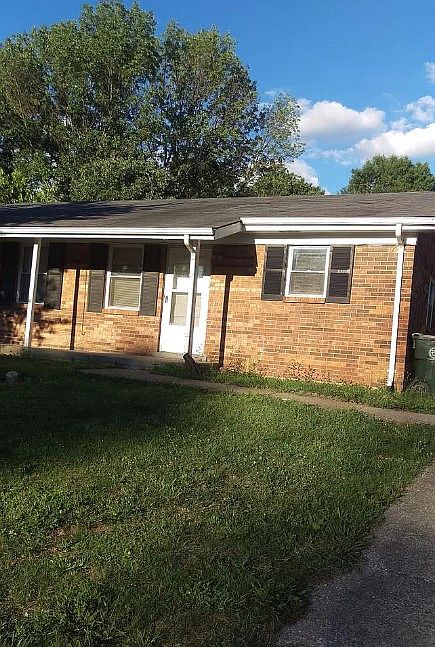 1st image of 3696 Crosby Dr #A