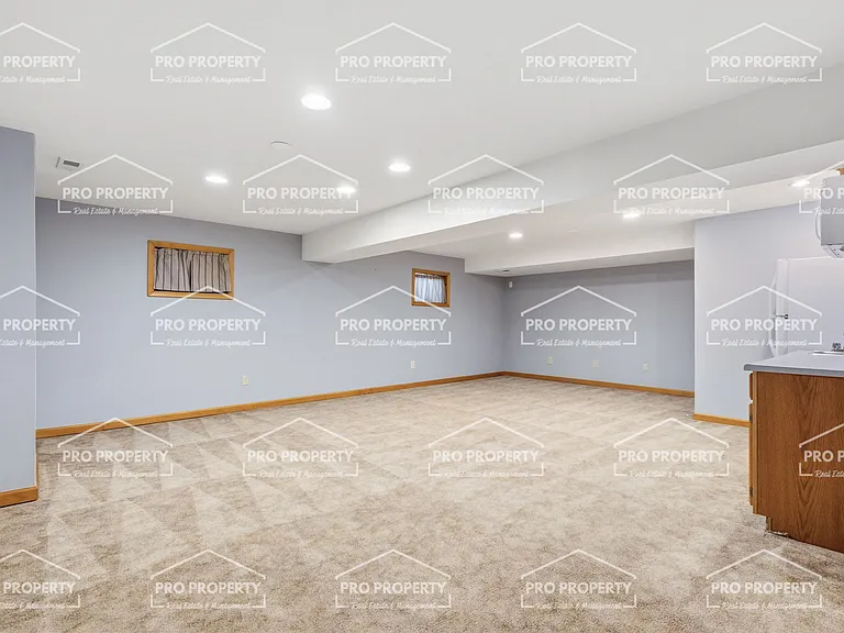 2526 10th St SW — Photo 17