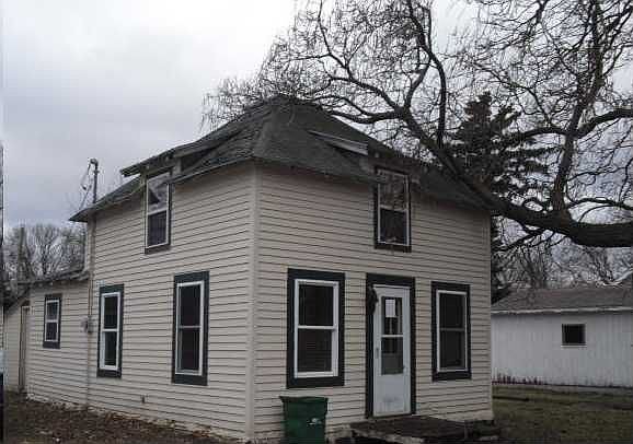 1st image of 405 W Maine St