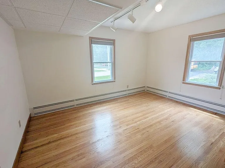 3118 Harvey St #3 — Photo 14