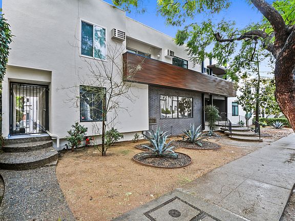 4th image of 8220 Norton Ave APT 6