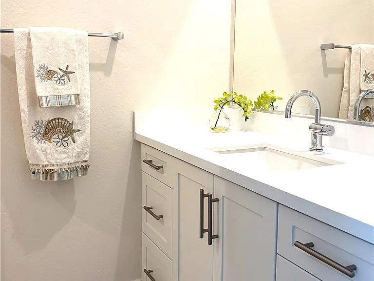 7268 Ellington Dr — Photo 23