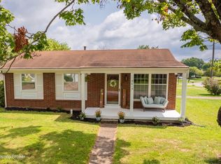 2619 Tregaron Ave, Jeffersontown, KY 40299
