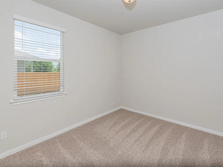 6621 Kildare Dr — Photo 20