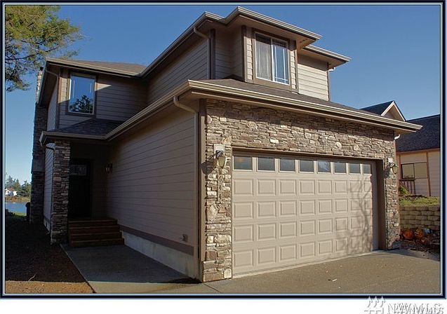 1st image of 644 Mount Olympus Ave SE