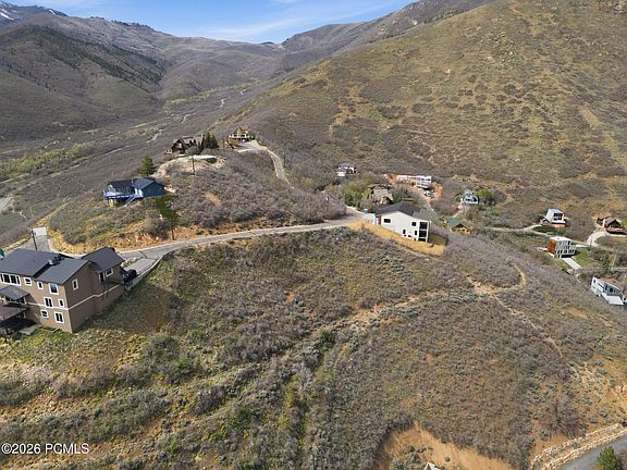 3rd image of 345 Jungfrau Hill Rd