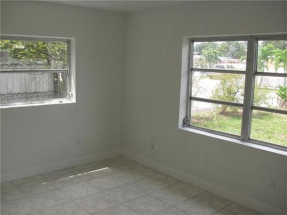 3rd image of 17301 NW 54th Ave