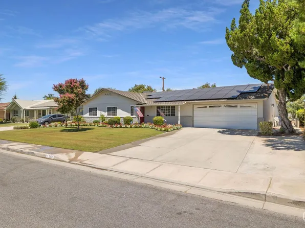 704 River Oaks Dr, Bakersfield, CA 93309