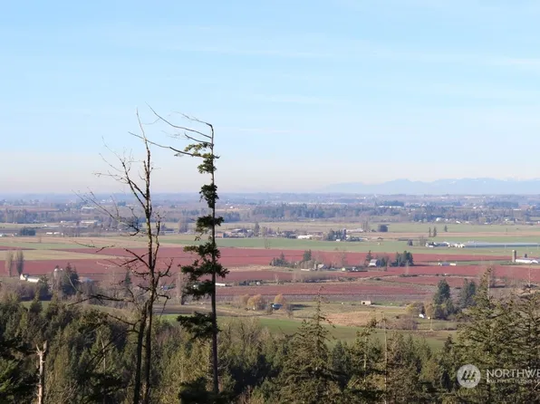 8434 North Pass Road, Everson, WA 98247