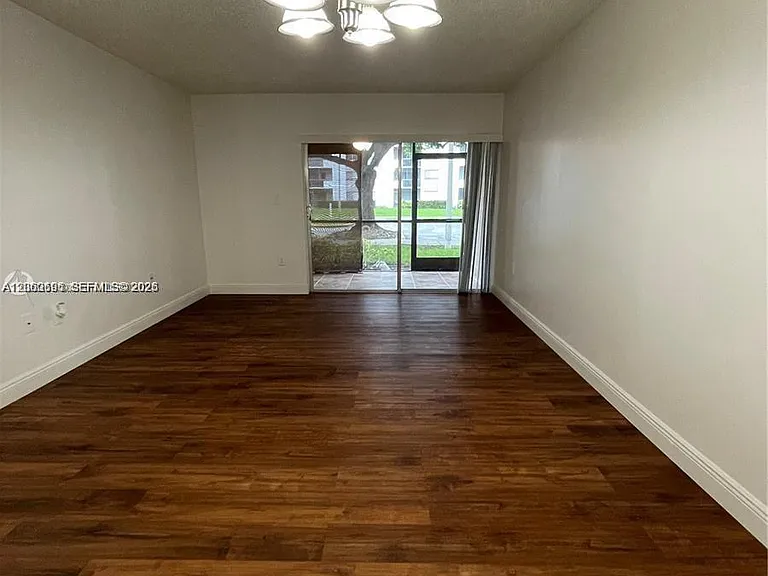 721 N Pine Island Rd #104 — Photo 2