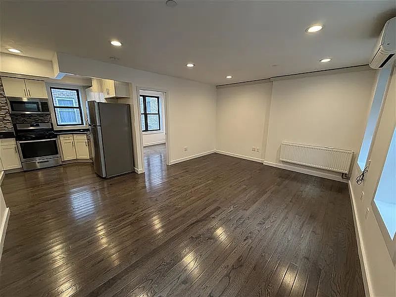 1st image of 39 Mott St #4RH