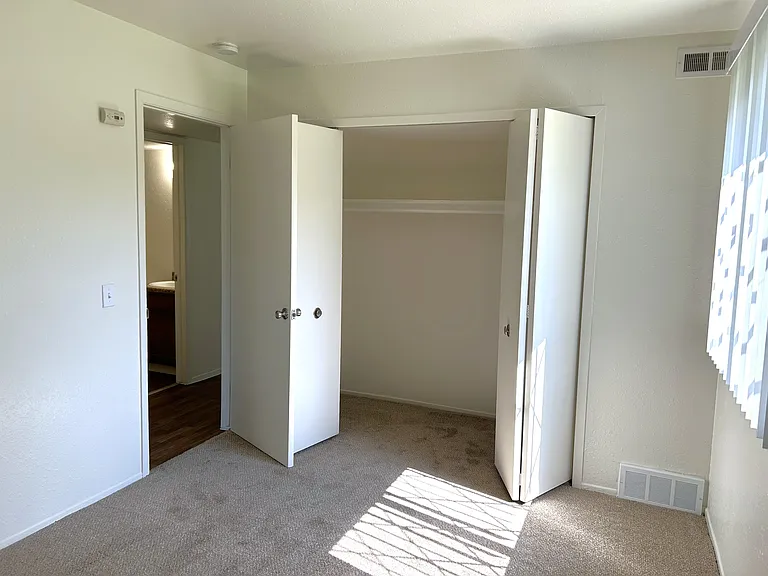 Woodland Place Apartments — Photo 39