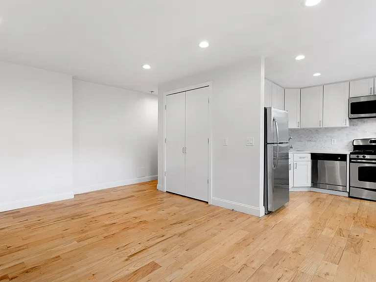 301 Sackett St #2L — Photo 4