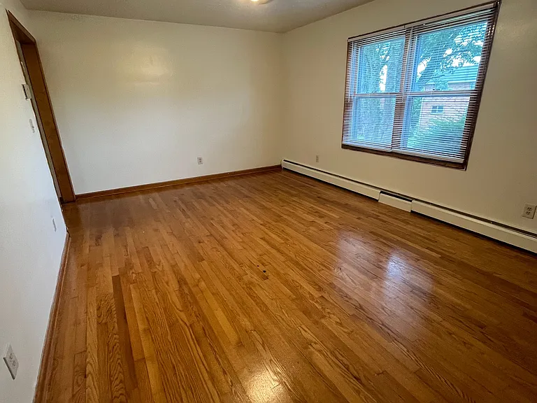 Apartment Heights — Photo 26