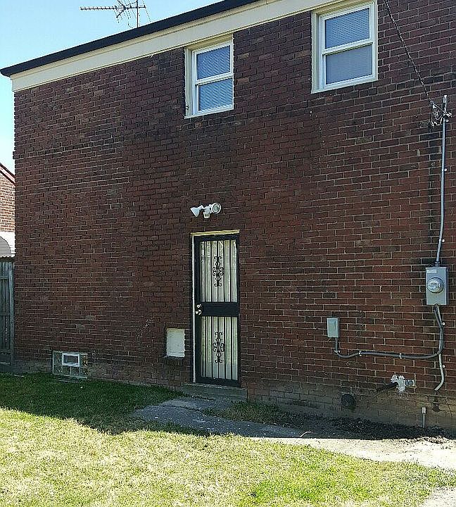 2nd image of 11463 Kenmoor St