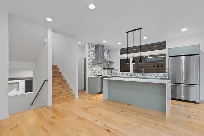 7331 Fauntleroy Way SW — Photo 17