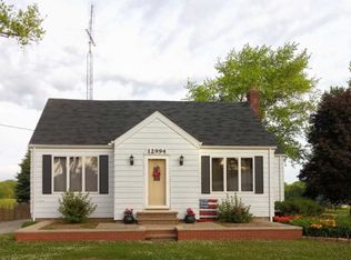 12994 Cleveland Ave, Buchanan, MI 49107