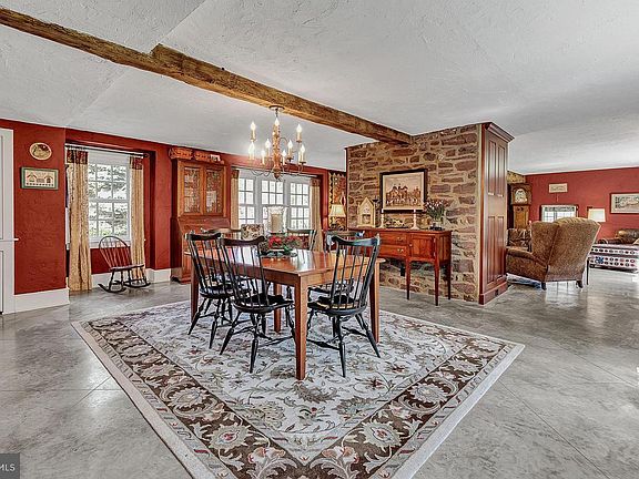 5th image of 512 Swedesford Rd