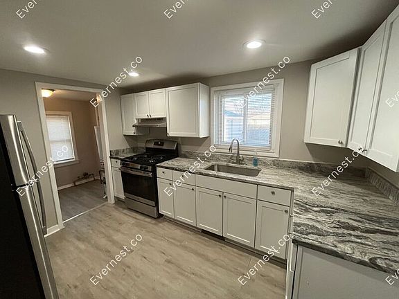 3rd image of 79 E Guthrie Ave
