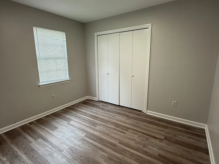 761 Crowne Rd — Photo 9